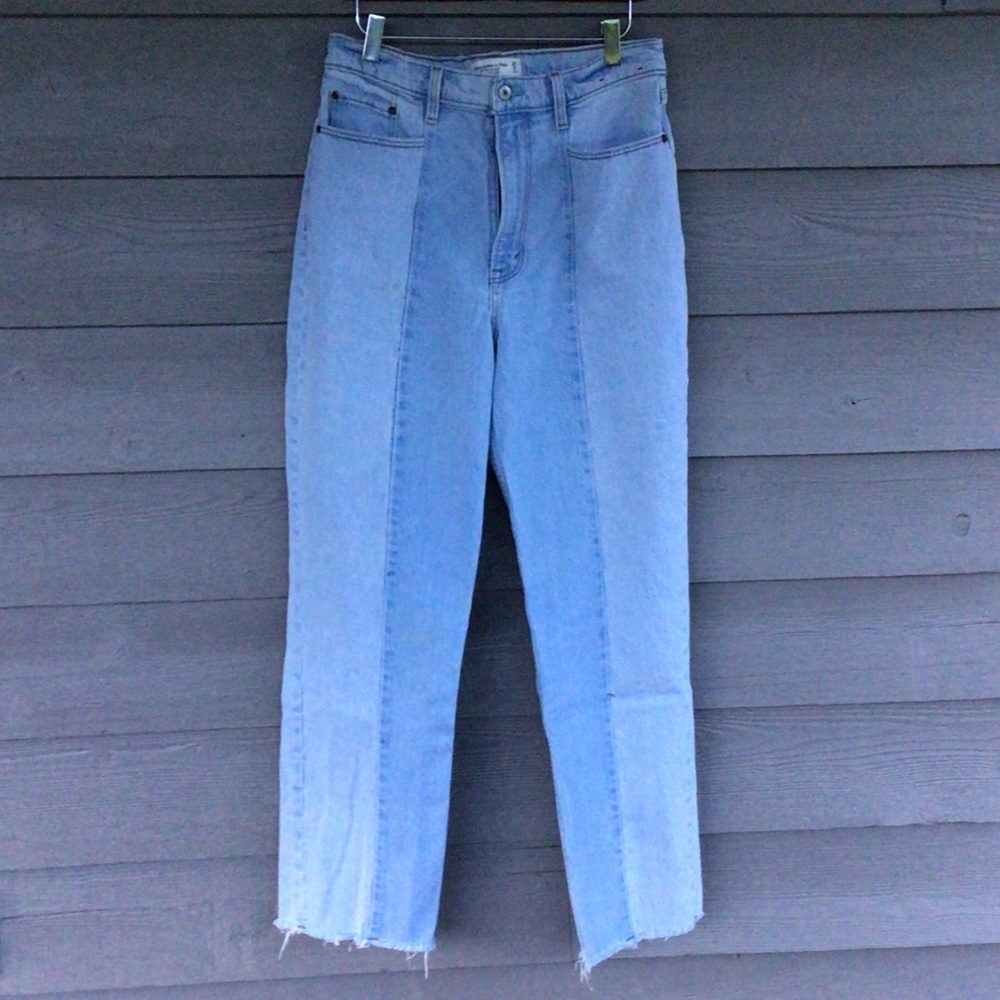 Abercrombie & Fitch Two-Tone Light Blue High-Rise Jeans Women’s 30 10